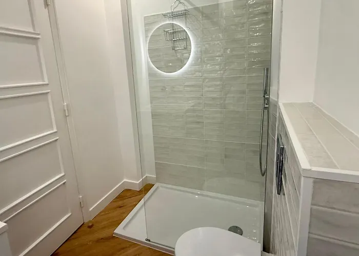 Compact Apartment Lisbon